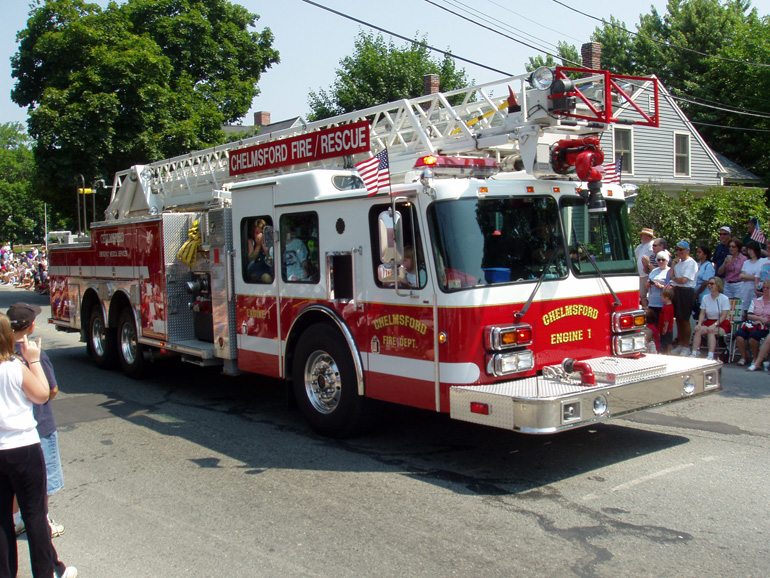 2001 Central States Quint Firefighting Apparatus on HME Chassis, Engine 1 in the parade on July 4, 2003