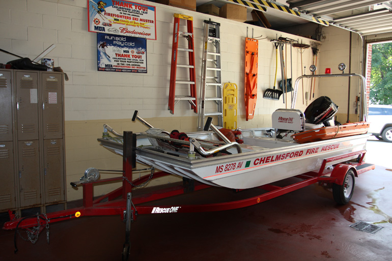 2005 Rescue-One Fire Rescue boat with Mercury outboard based at the North Fire Station