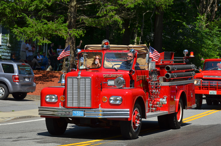 2013 July 4 Parade, 1967 Maxim-S Reserve Engine